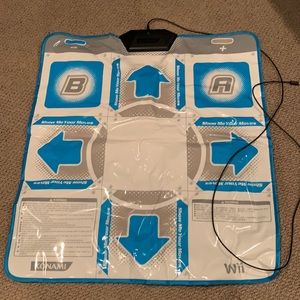 Wii Dance Dance Revolution Set